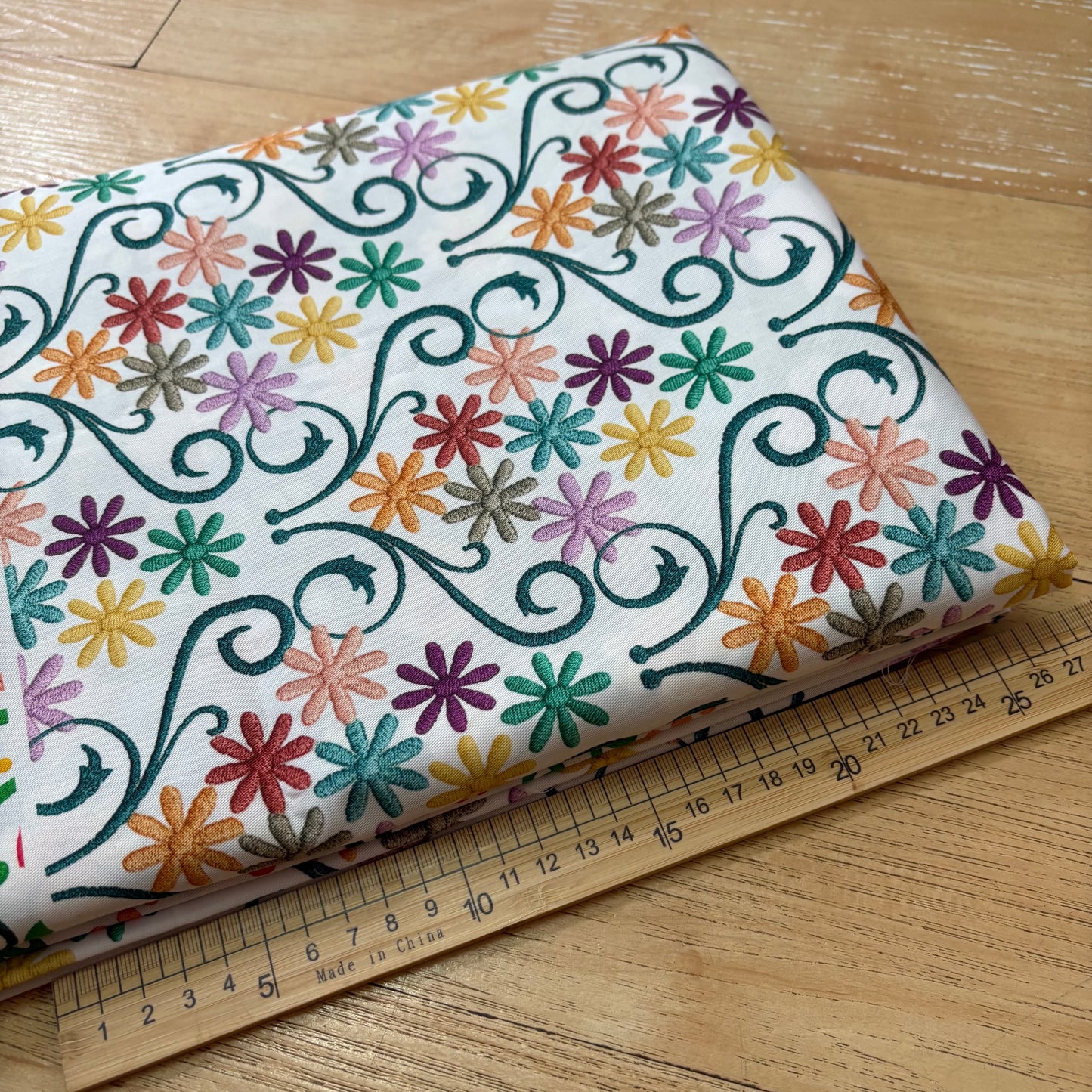 FS028 Embroidery Effect Floral Cotton Printed Fabric